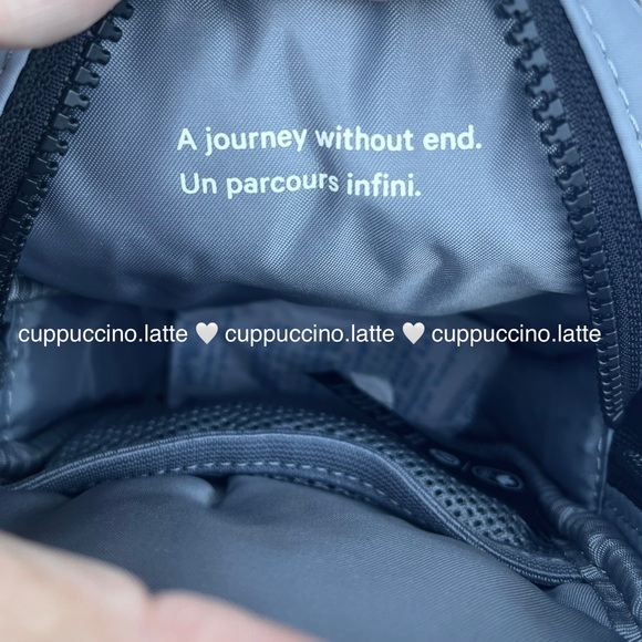 🍁 NWT🇨🇦RARE Lululemon Team Canada 22 Future Legacy Crossbody Bag - Rhino Grey - Picture 8 of 10